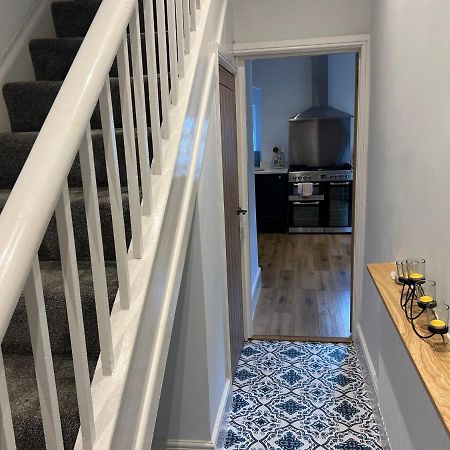 Luxury 2 Bed Apartment Great Location Stoke-on-Trent Екстер'єр фото
