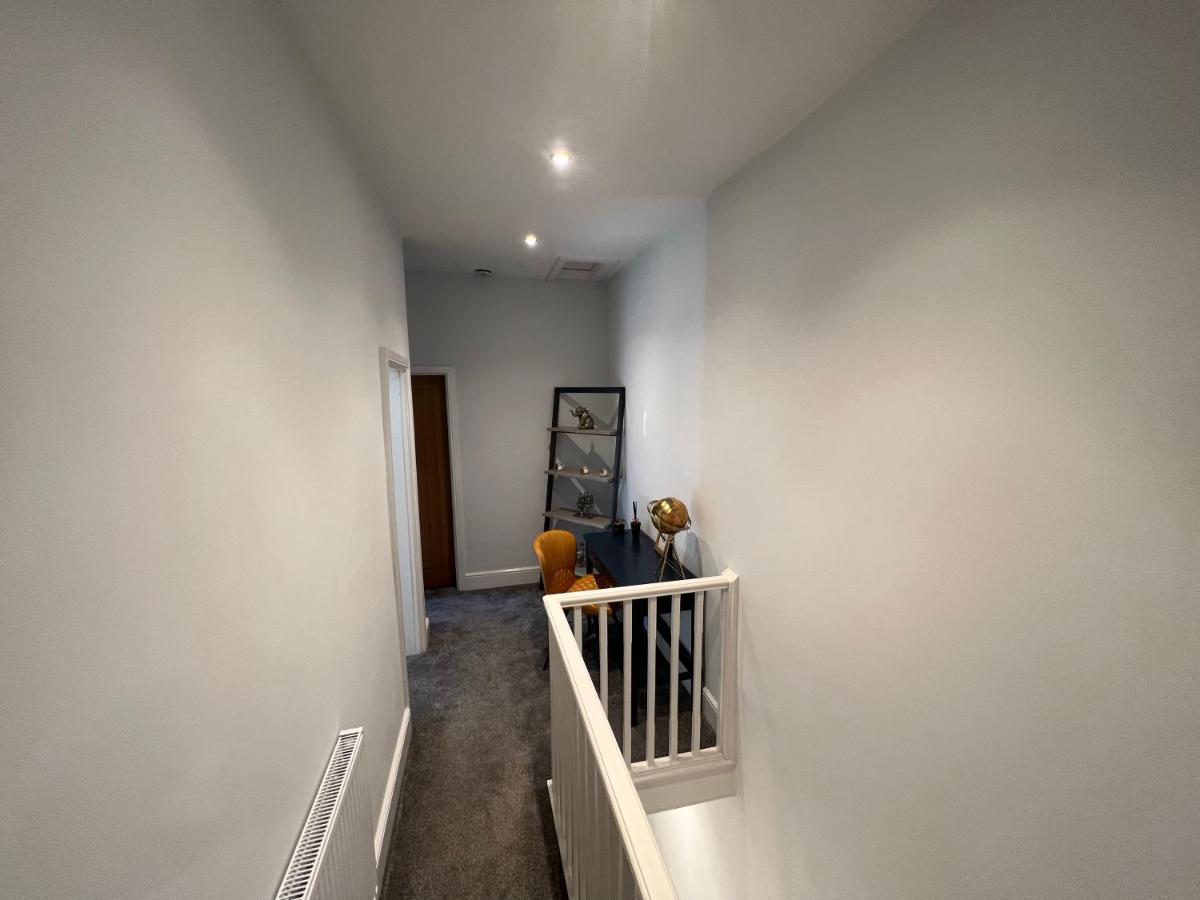 Luxury 2 Bed Apartment Great Location Stoke-on-Trent Екстер'єр фото