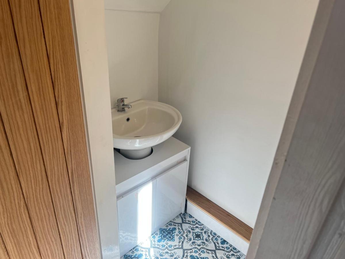 Luxury 2 Bed Apartment Great Location Stoke-on-Trent Екстер'єр фото