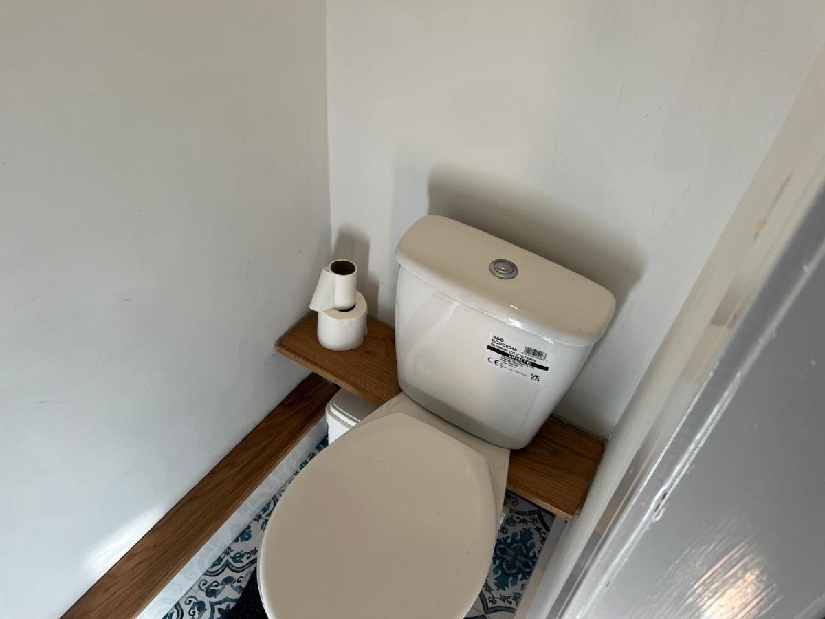 Luxury 2 Bed Apartment Great Location Stoke-on-Trent Екстер'єр фото